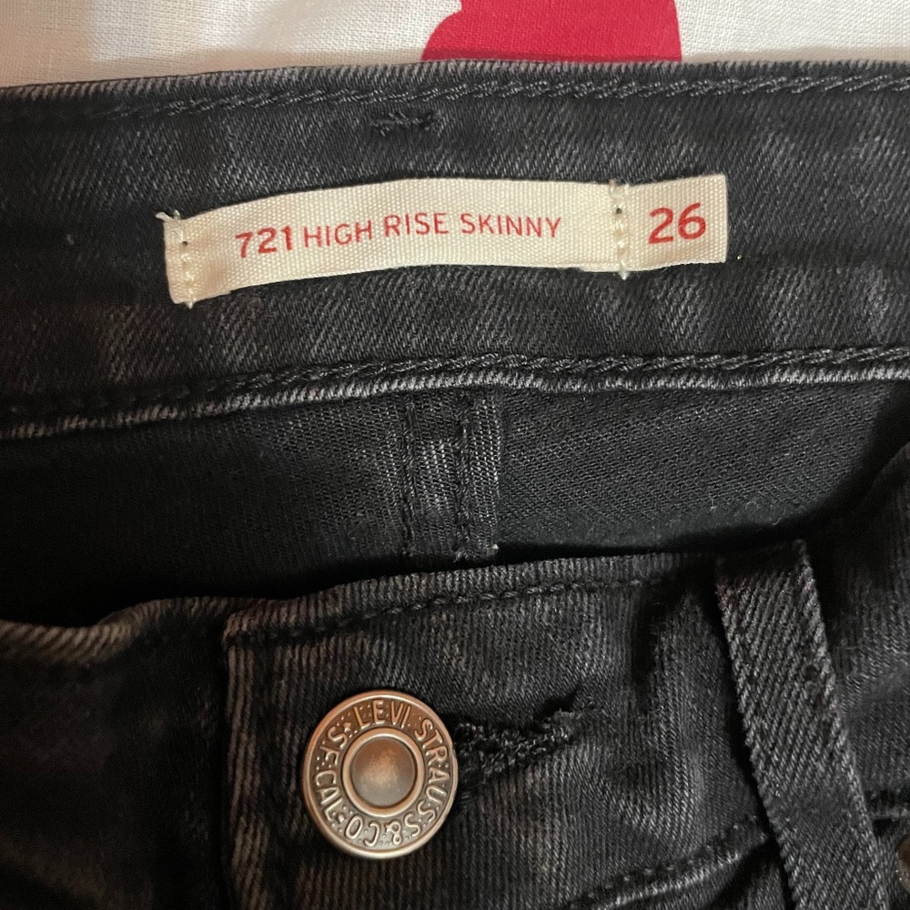 Levi’s High Rise skinny jeans